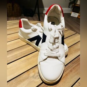 MIA Italia Low Top Sneaker Tennis Shoes size 8 only worn once